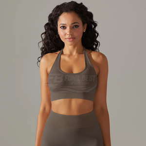 Ensemble 2 pièces soutien-gorge de sport respirant et sans coutures gris clair et rouge pour femme, haute qualité, vente en gros, idéal pour la gym et le fitness – Nouvelle collection très demandée - Product Image 3