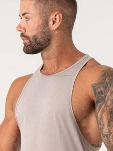 Débardeurs personnalisés pour hommes avec tissu respirant à séchage rapide et design sans manches, parfaits pour la salle de sport, l'entraînement physique et les vêtements décontractés - Product Image 6