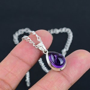 Collier pendentif tendance en améthyste naturelle, argent sterling 925, poire 8x10mm, fait main, bijoux délicats et minimalistes pour femme - Product Image 1