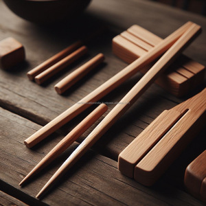 Baguettes en bois fabriquées artisanalement-Outils authentiques pour les sushis, les ramen et les sautés-Écologiques et durables - Product Image 2