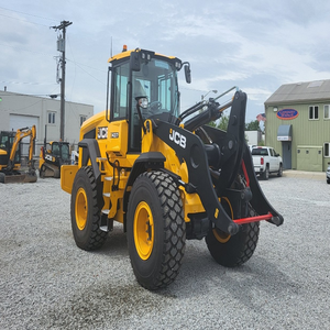 Cargadora Compacta 427ZX 2022 con Capacidad de Carga Nominal de 200 Toneladas, Equipo de Manejo de Materiales de Alto Rendimiento con Motor y Bomba - Product Image 1
