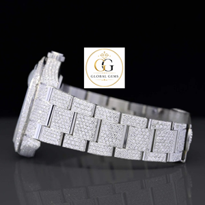 Reloj de diamantes completamente blanco, el más vendido, ideal para fiestas, bodas y ocasiones especiales, disponible a buen precio. - Product Image 4