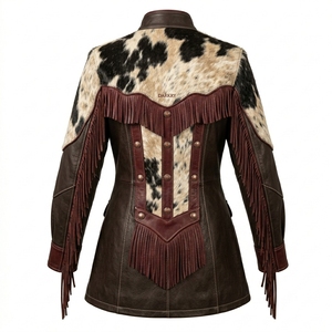 Manteau long en cuir pour femme, style western, col montant, marron foncé bordeaux, en cuir de vachette à poils, avec franges et pompons - Product Image 2