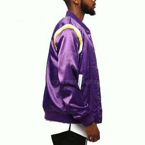 Veste d'hiver en soie pour homme avec col montant et logo frontal, tissu respirant et écologique pour le bureau, les occasions décontractées et l'extérieur - Product Image 3