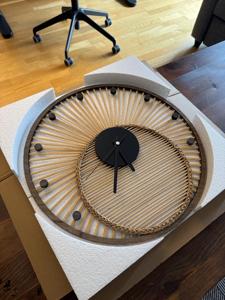 Horloge murale en bambou faite à la main, design lever de soleil, décoration rustique moderne, 16 pouces, horloge en bois écologique, fournisseur OEM Vietnam - Product Image 4