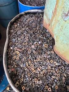Compre gránulos de carburo de tungsteno para aplicaciones de revestimiento duro, protección contra el desgaste, equipos de minería y tratamiento de superficies industriales - Product Image 1
