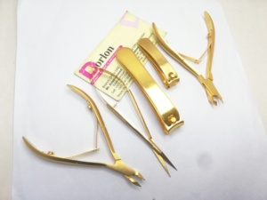 Nouveaux outils à ongles de qualité supérieure, plaqués or mat, en acier inoxydable, avec logo personnalisé, coupe-ongles, ciseaux à ressort et coupe-ongles. - Product Image 6