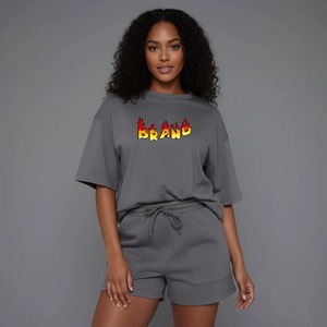 Ensemble haut et short formel en tricot pour femme, coupe classique, avec col rond, design à empiècements, détails boutonnés, séchage rapide, 100% coton pour l'été - Product Image 1