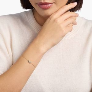 Pulsera de Mariposa con Diamantes Naturales para Mujer, Corte Brillante Redondo en Oro Amarillo, Estilo Lujoso - Product Image 4