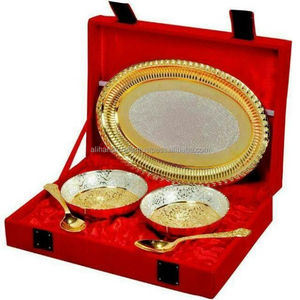 Ensemble de 2 bols en laiton plaqué or et argent bicolore avec plateau sur pied et cuillères dans une boîte rouge - Product Image 3