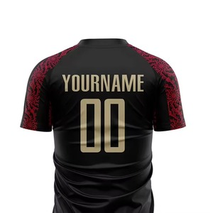 Uniforme de Fútbol Personalizado Transpirable de Poliéster para Hombre Adulto, Diseño Sublimado con Rayas Negras y Rojas, Nombre del Equipo, Número, 100% Poliéster - Product Image 4
