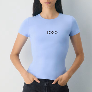 Vêtements décontractés pour femmes avec design de logo personnalisé, prix bas, design élégant, logo personnalisable, t-shirts pour femmes pour commandes en gros - Product Image 1
