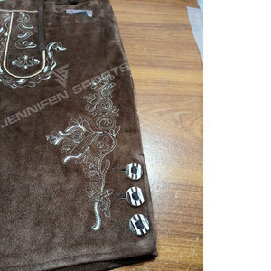 Lederhosen allemands et autrichiens respirants en daim de vachette bavarois avec broderie personnalisée pour hommes - Product Image 3