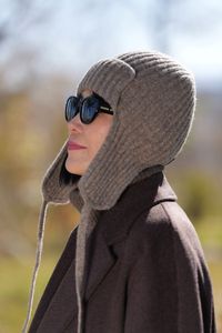 Gorro de Invierno Orgánico de Lana de Oveja 100% Mongol con Orejeras, Color Gris Orgánico, Personalizado - Product Image 6