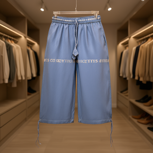 Cintres élégants en coton bleu pour pantalons et jupes, conçus sur mesure pour la présentation de votre collection de vêtements - Product Image 3