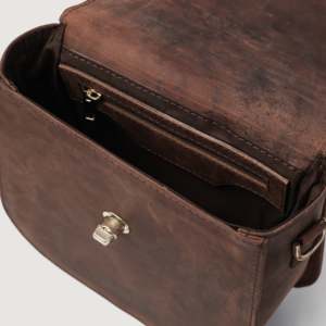 Women Leather Fashion Crossbody Bag Modern Shoulder Handbag With <b>Adjustable</b> <b>Strap</b> And Smart Design - Product Image 4