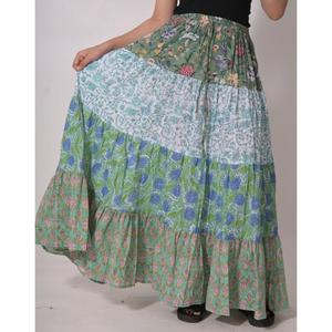 กระโปรงยาวลายดอกพิมพ์บล็อกผ้าฝ้ายสไตล์โบฮีเมียน งานแฮนด์เมด ซักได้ ดีไซน์จีบระบาย สำหรับผู้หญิง ใส่ในช่วงฤดูร้อน - Product Image 2