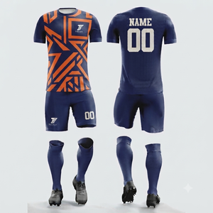 Ensemble d'uniformes de football personnalisables pour adultes en gros - 100 % polyester, impression par transfert thermique/sublimation, séchage rapide, short à taille élastique - Product Image 5