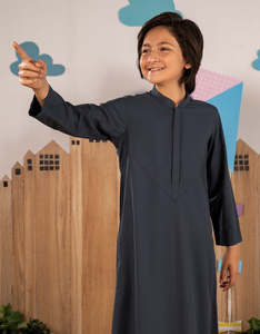 Vêtements de prière pour enfants en gros, Thobe, Vêtements islamiques, Robe longue traditionnelle, Tenue de l'Aïd, Manches longues, Styles uniques, Robes pour enfants - Product Image 3