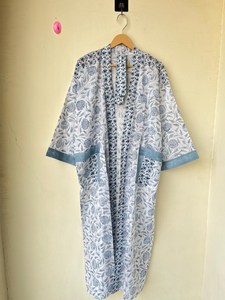 Bata Kimono de Algodón Suave con Estampado de Dibujos Animados para Mujer, Camisón de Verano Hecho a Mano ODM con Cuello en V y Cintura Elástica de Longitud Completa - Product Image 3