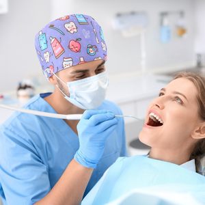 หมวกสครับผ้าฝ้ายถักแบบใหม่ ปรับขนาดได้ ผลิตตามแบบ OEM พร้อมโลโก้สั่งทำ ใช้ซ้ำได้ เหมาะสำหรับทุกเพศ ทุกวัย ใช้ในโรงพยาบาล แห้งเร็ว ระบายอากาศได้ดี - Product Image 3