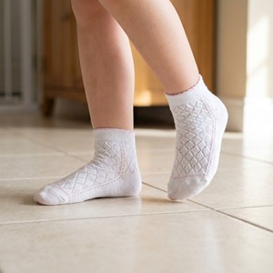 Chaussettes de créateur expédiées dans le monde entier, chaussettes en coton peigné écologiques, chaussettes tricotées ultra-fines, respirantes, en maille, logo personnalisé, chaussettes pour enfants - Product Image 2