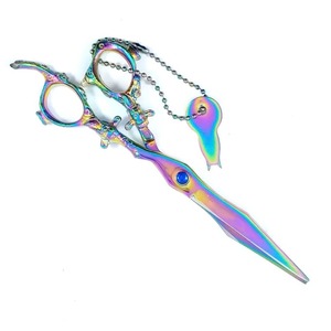 Ciseaux de coiffure de luxe, lames en acier inoxydable ultra-affûtées, poignée ergonomique, idéal pour les stylistes, les barbiers et les salons. - Product Image 4