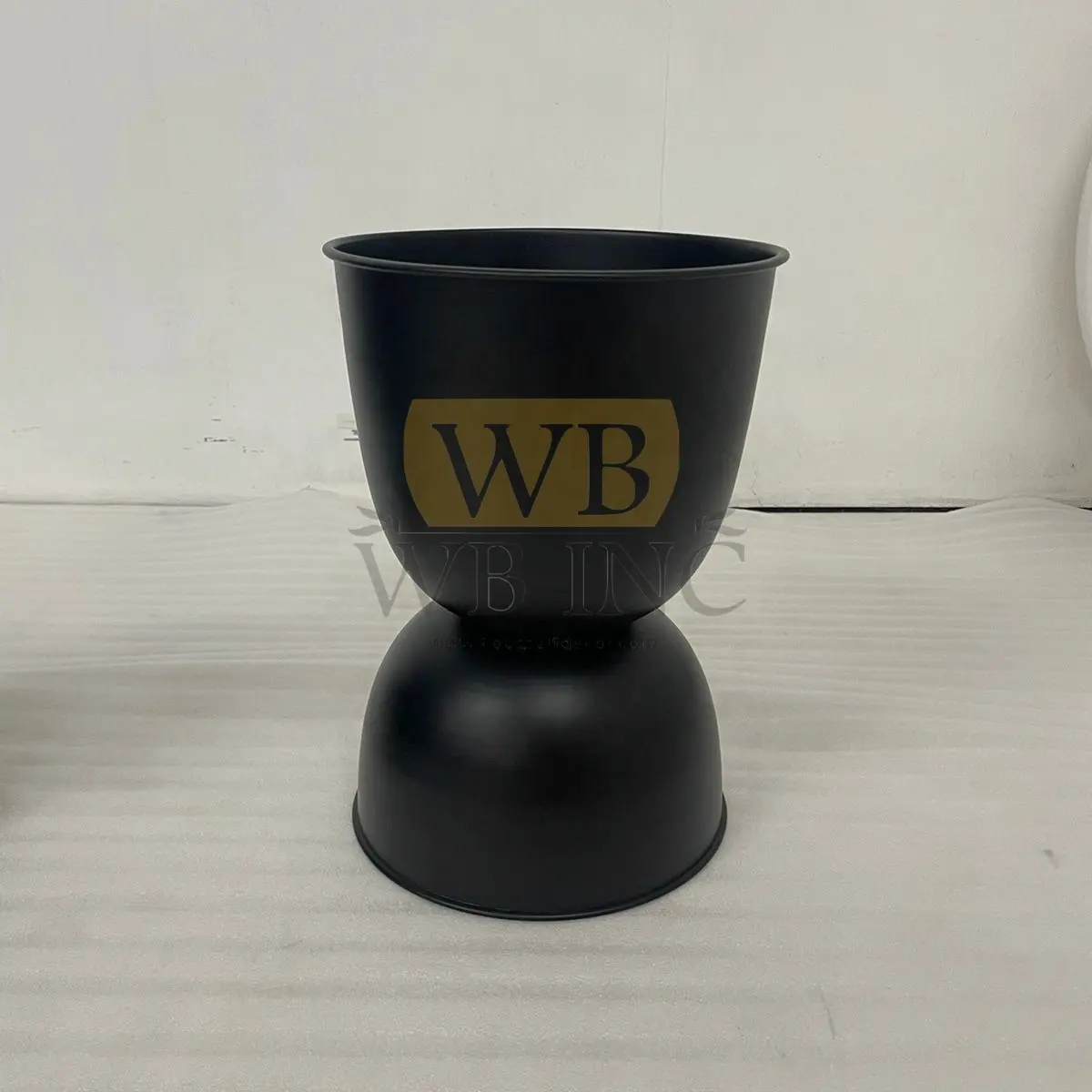 Modern Small Dome Metallic Planter Flower Pots & Planters for Home Garden Decor By WB INC INDIA