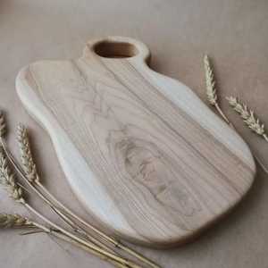 Maple <b>Wood</b> Solid Natural Hardwood Kitchen Cutting Serving Board Handmade Smooth Finish With Handle For Kitchen Restaurant - Product Image 3