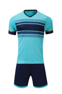 Uniforme de Fútbol Personalizado Unisex, Camiseta con Cuello en V y Rayas, 100% Poliéster, Transpirable, Absorbe la Humedad, para Todas las Temporadas - Product Image 5