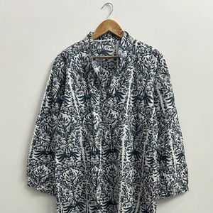 Vestido Kurti de Algodón con Estampado Floral Indigo Estilo Boho: Túnica con Estampado a Mano - Product Image 1