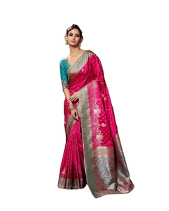 Sari Banarasi traditionnel Ishaani en or rose pour les occasions festives et hivernales, sans plis et anti-humidité - Product Image 1