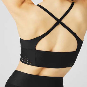 Conjunto de Top y Shorts de Yoga de Fácil Colocación, Hechos a Medida, de la Mejor Calidad, con Diseño y Estampado Personalizados a Precio de Mayoreo - Product Image 4