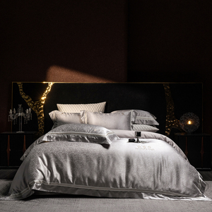 Ensemble <span class=keywords><strong>de</strong></span> literie en jacquard gris argenté <span class=keywords><strong>de</strong></span> luxe, <span class=keywords><strong>linge</strong></span> <span class=keywords><strong>de</strong></span> <span class=keywords><strong>lit</strong></span> en <span class=keywords><strong>coton</strong></span> <span class=keywords><strong>satin</strong></span>é premium 4 pièces avec brillance métallique - Product Image 5