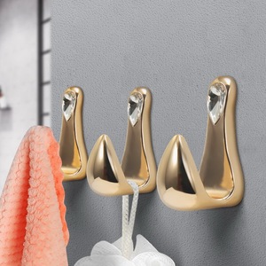 Perchero de Metal con Acabado Antiguo Decorativo, Ganchos Dobles Resistentes para Abrigos, Sombreros y Llaves - Product Image 4