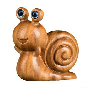 Sculpture d'escargot en bois artisanale traditionnelle - Décoration d'intérieur écologique et durable en bois naturel - Vente en gros - Product Image 6