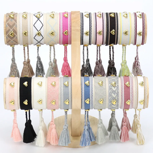 Brazalete de Alta Calidad Colorido, Hecho a Mano, Tejido, Bordado, con Borlas, Estilo Bohemio, Ajustable, con Correa para Llevar - Product Image 5