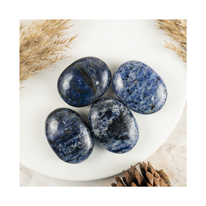 Última Llegada, Piedras de Sodalita Natural de 2.5 Pulgadas de Calidad Premium al por Mayor, Cristales Curativos de Forma Ovalada, 1 kg, Proveedor Indio Anshul - Product Image 1