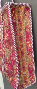 Sac fourre-tout en coton matelassé Kantha à motif floral pour femme, avec fermeture éclair, chaînes, deux poignées/bretelles, pour le quotidien, la plage, les voyages et le shopping - Product Image 4