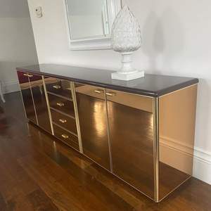 Gamme de meubles de luxe faits à la main en laiton, édition Couronne, pour une décoration intérieure noble et grandiose - Product Image 6