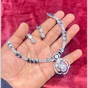 Juego de Collar con Diamantes Americanos Jewelemarket, Plateado en Plata, Blanco 11151702WH, Joyería Fina Elegante - Product Image 1