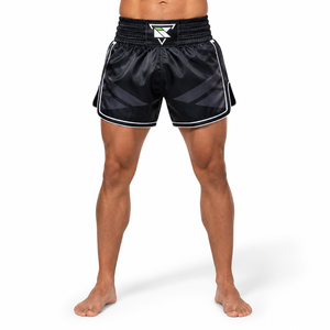 Shorts de boxeo Muay Thai negros para hombre, con estampado por sublimación, transpirables, para MMA, de corte regular, para adultos. - Product Image 1
