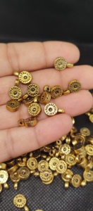 Breloques et pendentifs en laiton faits à la main, aspect antique, sur mesure, adaptés aux créateurs de bijoux - Product Image 4