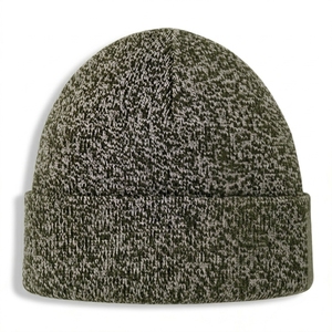 Gorro Esencial de Primera Calidad, Tejido Suave y Cómodo, Ligero y Cálido, Colección de Gorros para Uso Diario - Product Image 4