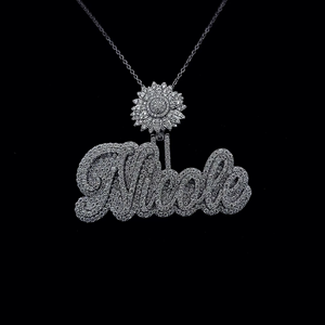 Colgante de Plata 925 con Moissanita Estilo Hip Hop, Diseño Iced Out, Disponible a Precio Razonable, Lujo para Mujer - Product Image 1