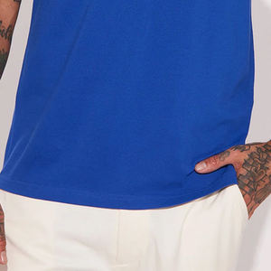 T-shirt décontracté pour homme au design élégant avec col rabattu, lavage vintage / Conception de logo personnalisé, matériau de haute qualité, tissu doux - Product Image 5