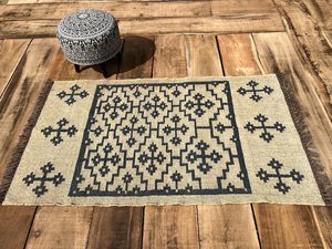 Tapis rectangulaire artisanal en laine et acrylique, motif floral Kilim, fait main, écologique, à poils moyens, pour salon, avec base en latex Krafterscustom - Product Image 4
