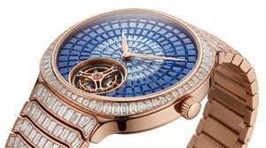 นาฬิกา H. Moser & Cie. รุ่น Streamliner Tourbillon หน้าปัดสีน้ำเงิน ประดับเพชรที่ขอบตัวเรือน พร้อมระบบแสดงผลแบบอนาล็อก และตัวล็อคแบบ Deployment Clasp - Product Image 4