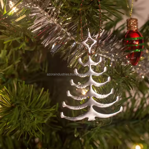 Venta al por mayor de metal forma de árbol de Navidad adornos colgantes decoración de Navidad adornos de Navidad de plástico - Product Image 2