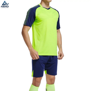 Uniformes de Fútbol para Adultos al Por Mayor, Manga Corta, Deportivos, de Secado Rápido, Alta Calidad, Color en Contraste, Servicio OEM, Último Diseño - Product Image 4